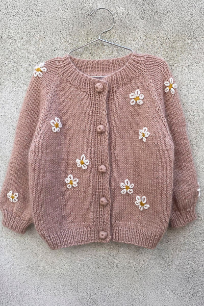 knitting-for-olive-dzijas-merino.jpg